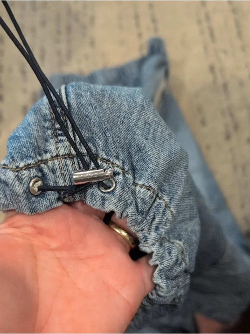 Garage Light Wash Slough Cargo pull On Jeans